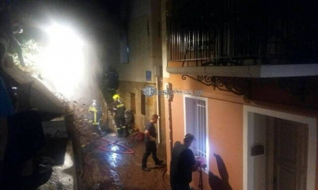 Χανιά: Έβαλε φωτιά και έκαψε το σπίτι για να «εκδικηθεί τη σύζυγο» (pics - vid)