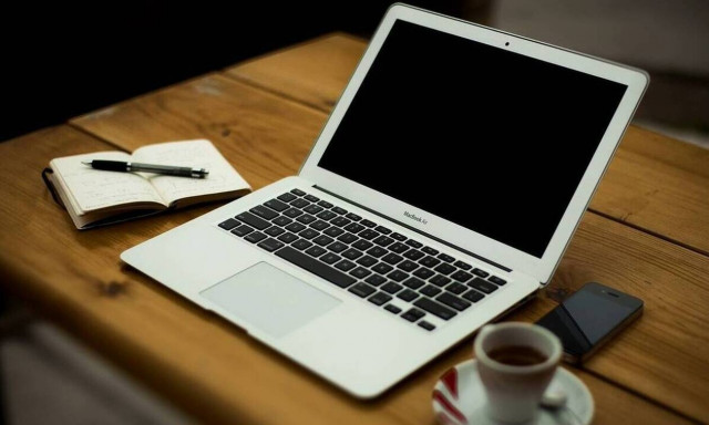 Τηλεργασία: Όσα πρέπει να γνωρίζετε - Τι ισχύει σύμφωνα με τις ισχύουσες ρυθμίσεις