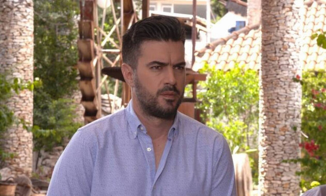 Έλα στη θέση μου: Tο σχέδιο του Βλάση και το αγκάθι στη σχέση Μάρκου-Ρενάτας