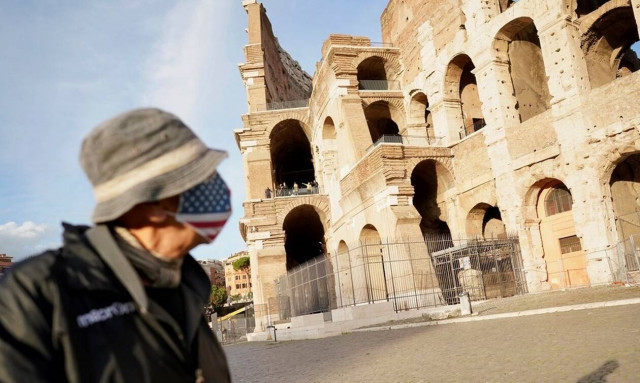 Κορονοϊός Ιταλία: Συναγερμός από την ραγδαία αύξηση κρουσμάτων και εισαγωγών σε ΜΕΘ 