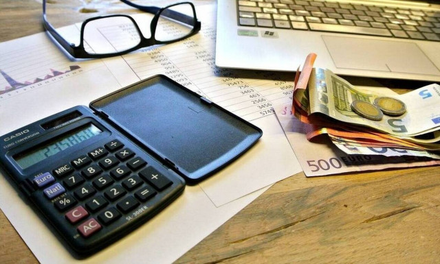 Αναδρομικά 2020: Αντίστροφη μέτρηση για τις πληρωμές - Πώς θα φορολογηθούν 