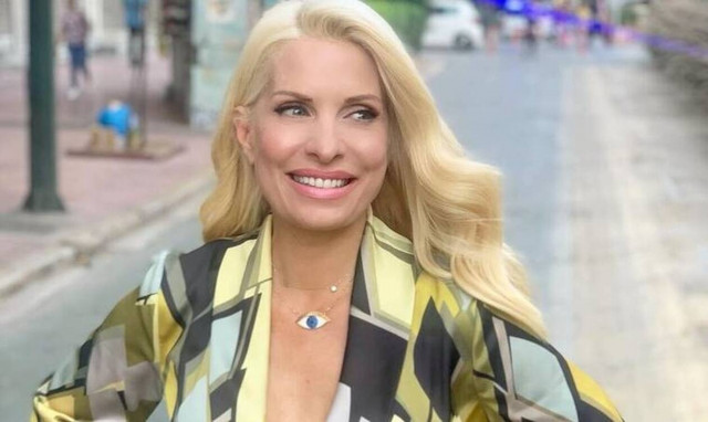 H Μενεγάκη υποδέχτηκε στο σπίτι της στα Μελίσσια πρώην στενό συνεργάτη της