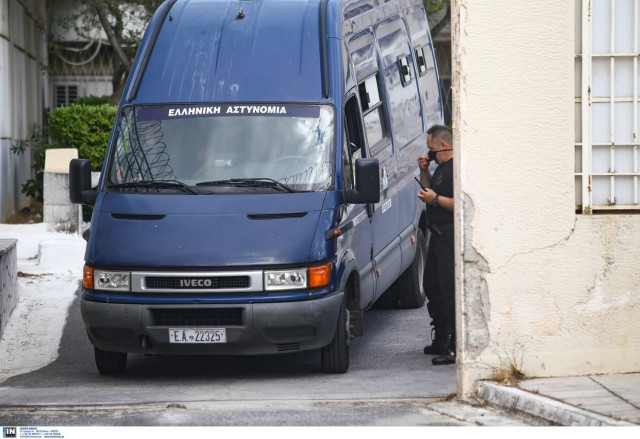  Δίκη Χρυσής Αυγής - Ποινές: Απεργούν οι σωφρονιστικοί - Προβλήματα στις μεταγωγές την Πέμπτη