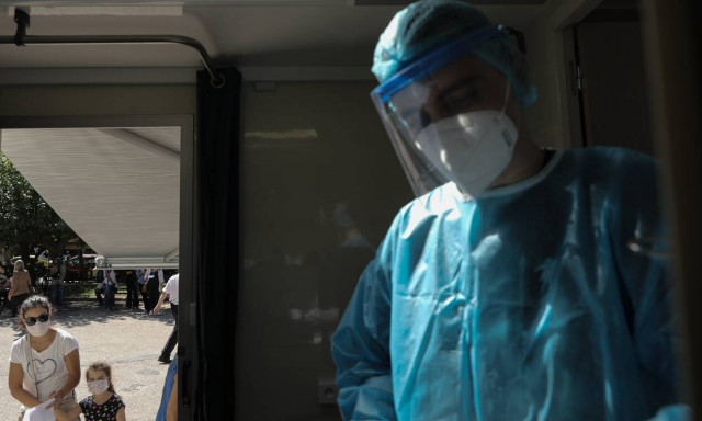 Συμφωνείτε ή διαφωνείτε με την καθολική χρήση μάσκας