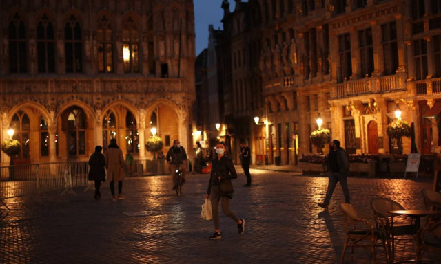 Κορονοϊός Βέλγιο: Ραγδαία αύξηση κρουσμάτων - Κλείνουν 4 εβδομάδες καφέ και εστιατόρια