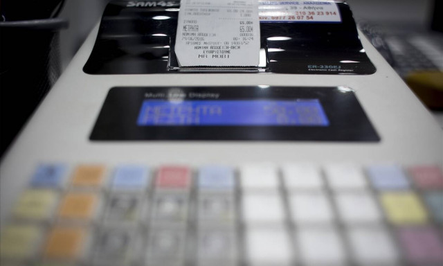 E- Αποδείξεις: Ποιοι πρέπει να έχουν αυξημένες ηλεκτρονικές δαπάνες