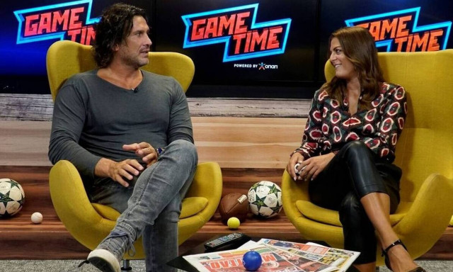 Ο Κώστας Κοκκινάκης παίζει μπάλα στο Game Time του ΟΠΑΠ