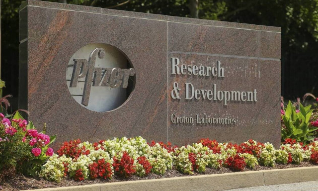 Κορονοϊός: H Pfizer θα ζητήσει επείγουσα έγκριση του εμβολίου της το Νοέμβριο