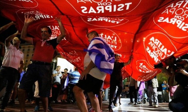 Δημοσκόπηση: Οι ψηφοφόροι του ΣΥΡΙΖΑ είναι ενθουσιασμένοι με τη ΝΔ 