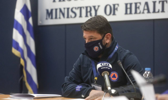 Κορονοϊός: «Καμπανάκι» Χαρδαλιά - Ιωάννινα όπως... Κοζάνη, ένα βήμα πριν το lockdown