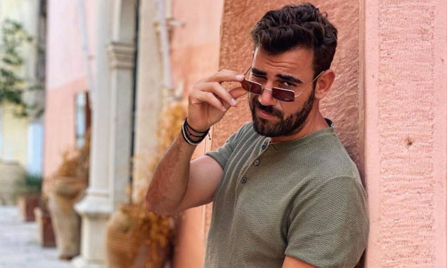 8 Λέξεις: Έτσι ο Πολυδερόπουλος πήρε το ρόλο του Φρίξου στη σειρά του ΣΚΑΪ