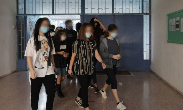 Κορoνοϊός: Γιατί δεν έκλεισαν τα σχολεία στην Κοζάνη  - Η απάντηση Χαρδαλιά