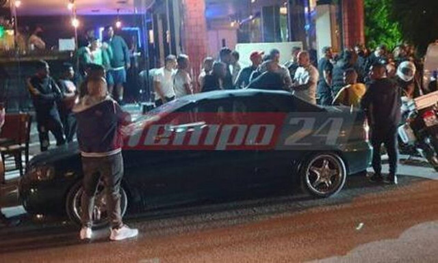 Χαμός στην Πάτρα: Επίθεση σε αστυνομικούς που προσπάθησαν να διαλύσουν συνωστισμό σε καφενείο