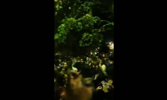 Κορονοϊός: Κανένα αίσθημα ευθύνης - Πάρτι στο ΑΠΘ με 1.500 άτομα!