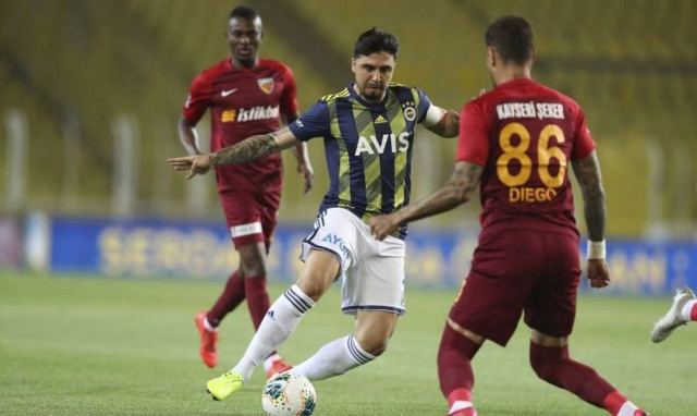 Τούρκος φώναζε «Ελλάδα» την ώρα του αγώνα της Φενέρμπαχτσε!