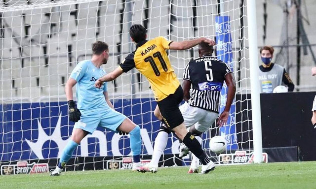 ΑΕΚ – ΠΑΟΚ: Ημίχρονο με «κιτρινόμαυρο» προβάδισμα και «ασπρόμαυρες» φάσεις