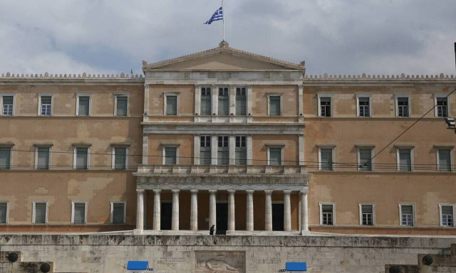 Κορονοϊός: Κρούσματα και στην Βουλή – Θετικοί δύο υπάλληλοι