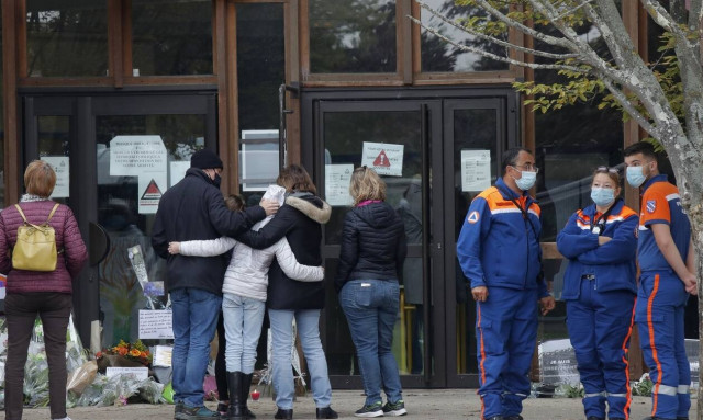 Επίθεση στο Παρίσι: Σχέσεις με το Ισλαμικό Κράτος είχε ο 18χρονος 