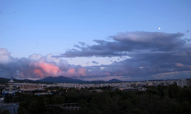 Καιρός σήμερα: Συννεφιά, βροχές και πτώση της θερμοκρασίας - Πού θα σημειωθούν καταιγίδες