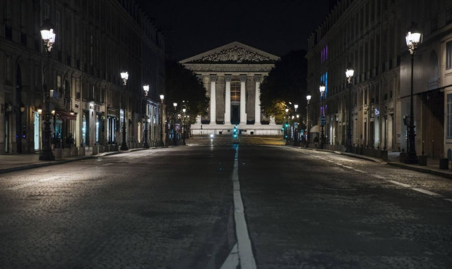 Κορονοϊός - Γαλλία: Τα κρούσματα μειώθηκαν, οι θάνατοι αυξήθηκαν το τελευταίο 24ωρο	