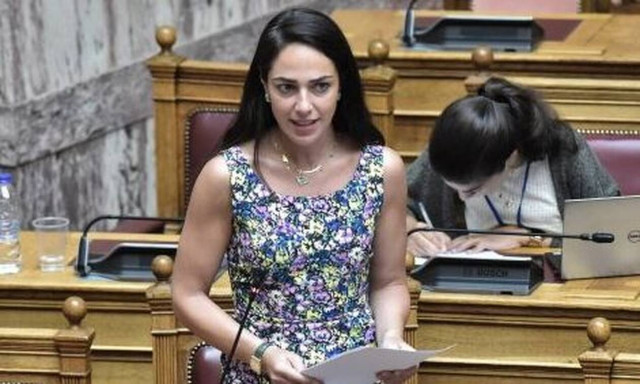 Μιχαηλίδου: Επιπλέον κρατική βοήθεια για υλικά προστασίας και για τεστ στις μονάδες ηλικιωμένων