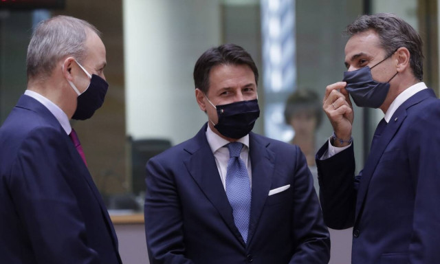 Κρίσιμες ώρες με το Oruc Reis: Γιατί «κόπηκε» το εμπάργκο όπλων από τα συμπεράσματα της Συνόδου