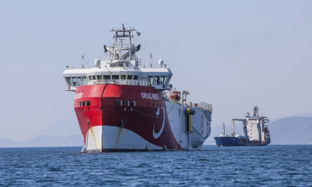 Κάτω από τα 10 ναυτικά μίλια το Oruc Reis - Πλησιάζει το Καστελόριζο