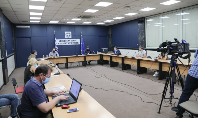 Κορονοϊός: LIVE η ενημέρωση για την πορεία της πανδημίας στη χώρα μας 