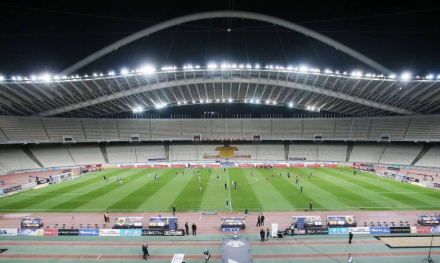 Επίσημο: Με εντολή Μητσοτάκη ανακαλείται η απόφαση για την επιστροφή του κόσμου στα γήπεδα