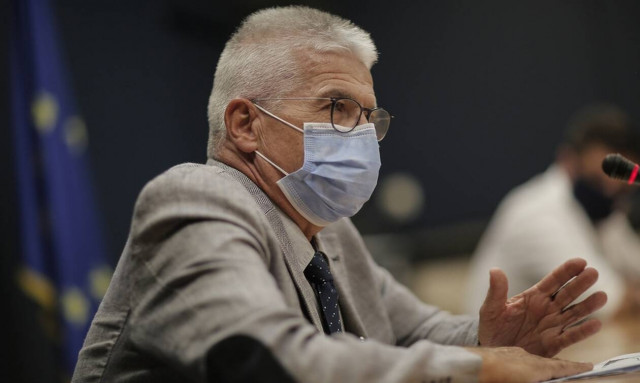 Κορονοϊός - Γώγος: Ανησυχία για τον μεγάλο αριθμό θανάτων - Νοσούν περισσότεροι νέοι