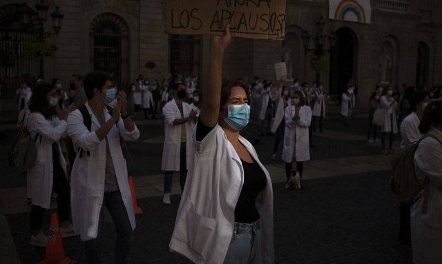 Κορονοϊός - Ισπανία: Πρώτη χώρα στην Ευρώπη που «έσπασε το φράγμα» του 1 εκατ. κρουσμάτων