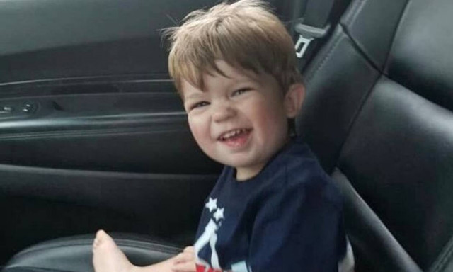 Αδιανόητο: Άφησε το παιδί της να πεθάνει στο αμάξι επειδή είχε πιει και πήγε για ύπνο