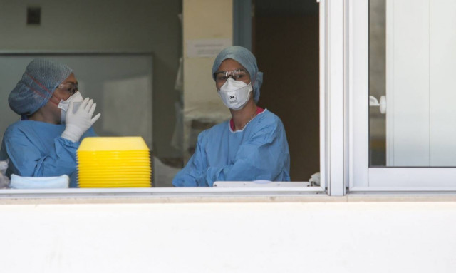 Ο κορονοϊός 5 φορές πιο φονικός από τη γρίπη – Τι δείχνουν τα στοιχεία από τα νοσοκομεία