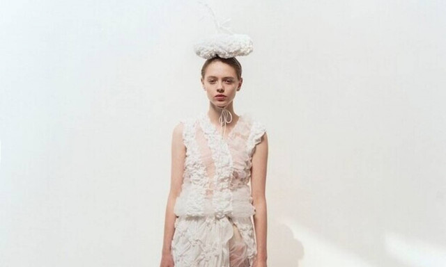  «Αγριολούλουδα»: η νέα collection της Ιρλανδής σχεδιάστριας Róisín Pierce