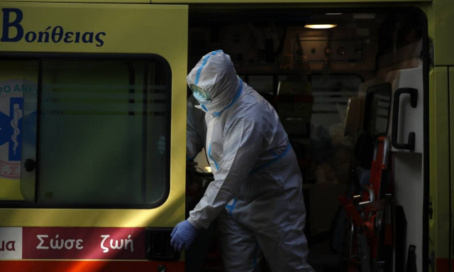 Κορονοϊός: Μίνι "lockdown" στην Καστοριά - Στο «πορτοκαλί» Θεσσαλονίκη, Λάρισα, Σέρρες, Βοιωτία 