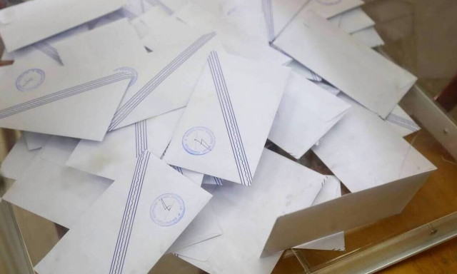 Δημοσκόπηση Interview: Πού διαμορφώνεται η διαφορά ΝΔ - ΣΥΡΙΖΑ - Ο δημοιλέστερος υπουργός