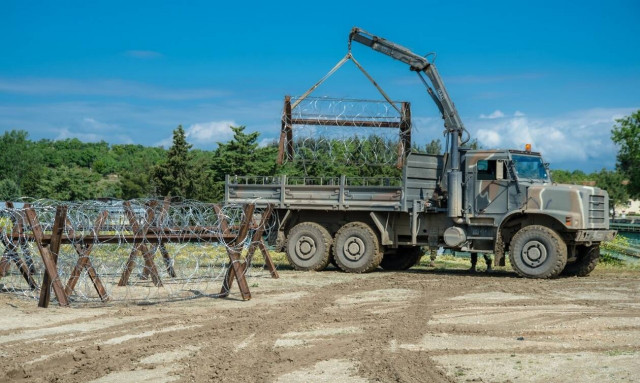 Σε επιφυλακή οι Ένοπλες Δυνάμεις - Θωρακίζεται ο Έβρος