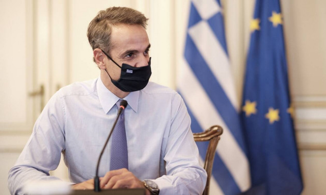 Τηλεδιάσκεψη Μητσοτάκη με περιφερειάρχες με φόντο νέα αυστηρά μέτρα