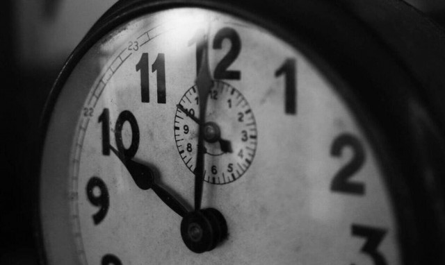 Χειμερινή ώρα: Δείτε πότε θα γυρίσουμε τα ρολόγια μια ώρα πίσω