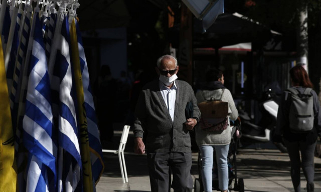 Κρούσματα σήμερα: Μία ανάσα από τα 1.000 - Μάσκες παντού και νυχτερινό lockdown