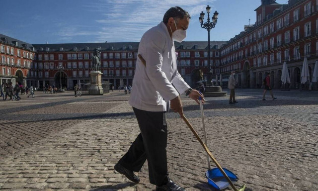 Κορονοϊός Ισπανία: Eξετάσει το ενδεχόμενο να κηρύξει σε κατάσταση έκτακτης ανάγκης ολόκληρη τη χώρα