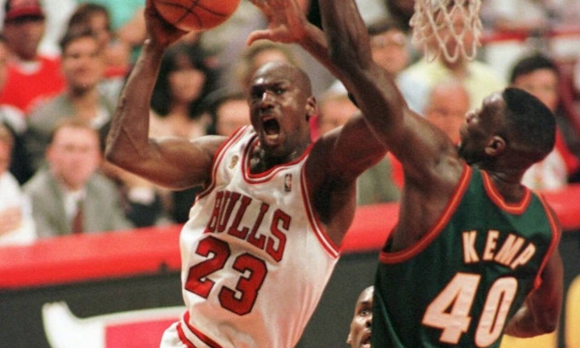 Μαγαζί με προϊόντα κάνναβης ανοίγει θρύλος του ΝΒΑ!