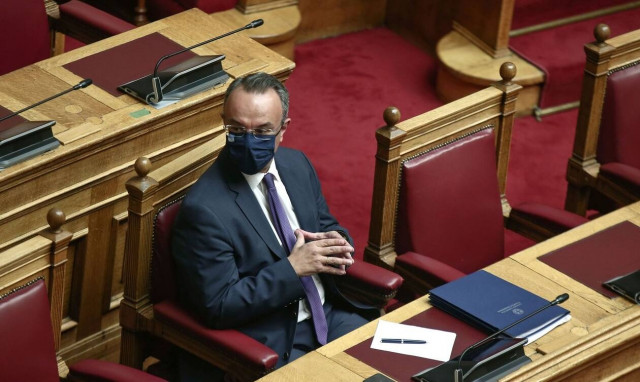 Βουλή - Πρόταση δυσπιστίας: Σε υψηλούς τόνους συνεχίζεται η συζήτηση για 2η ημέρα