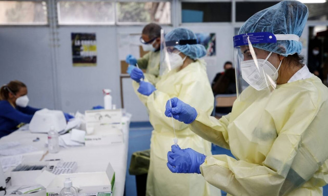 Κορονοϊός - Νέα εκτόξευση κρουσμάτων στην Γαλλία: 52.010 σε ένα 24ωρο