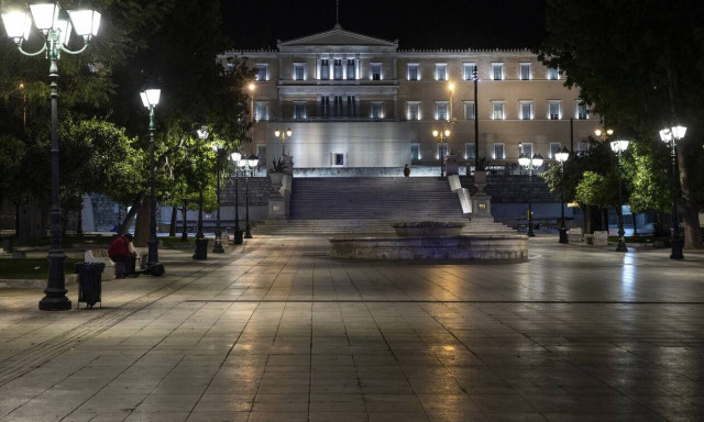 Κορονοϊός: Αυτά είναι τα 3 νέα μέτρα που θα ανακοινωθούν 