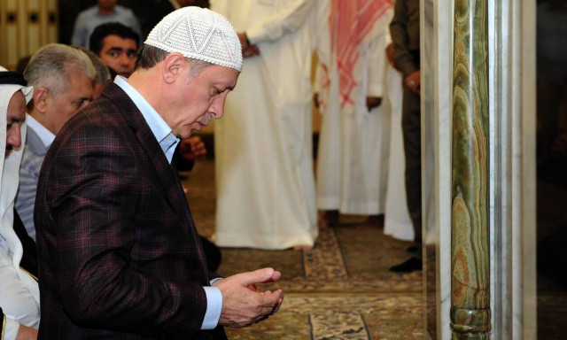 Ο Ερντογάν σε παραλήρημα: Ο «πόλεμος» με Μακρόν και ΗΠΑ ξυπνά τους τζιχαντιστές 