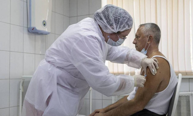 Κορονοϊός - Ρωσία: Χωρίς σημαντικές παρενέργειες το εμβόλιο Sputnik-V