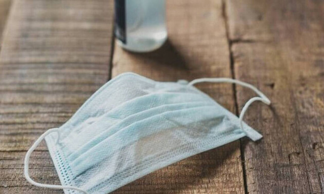 Κορονοϊός: Πότε πρέπει να φοράμε μάσκα μέσα στο αυτοκίνητο