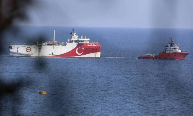 Oruc Reis: Θα «σπάσει» τον 28ο Μεσημβρινό; Το ελληνικό Casus belli