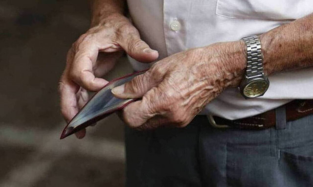 Αναδρομικά: Τι ισχύει για κληρονόμους και συνταξιούχους